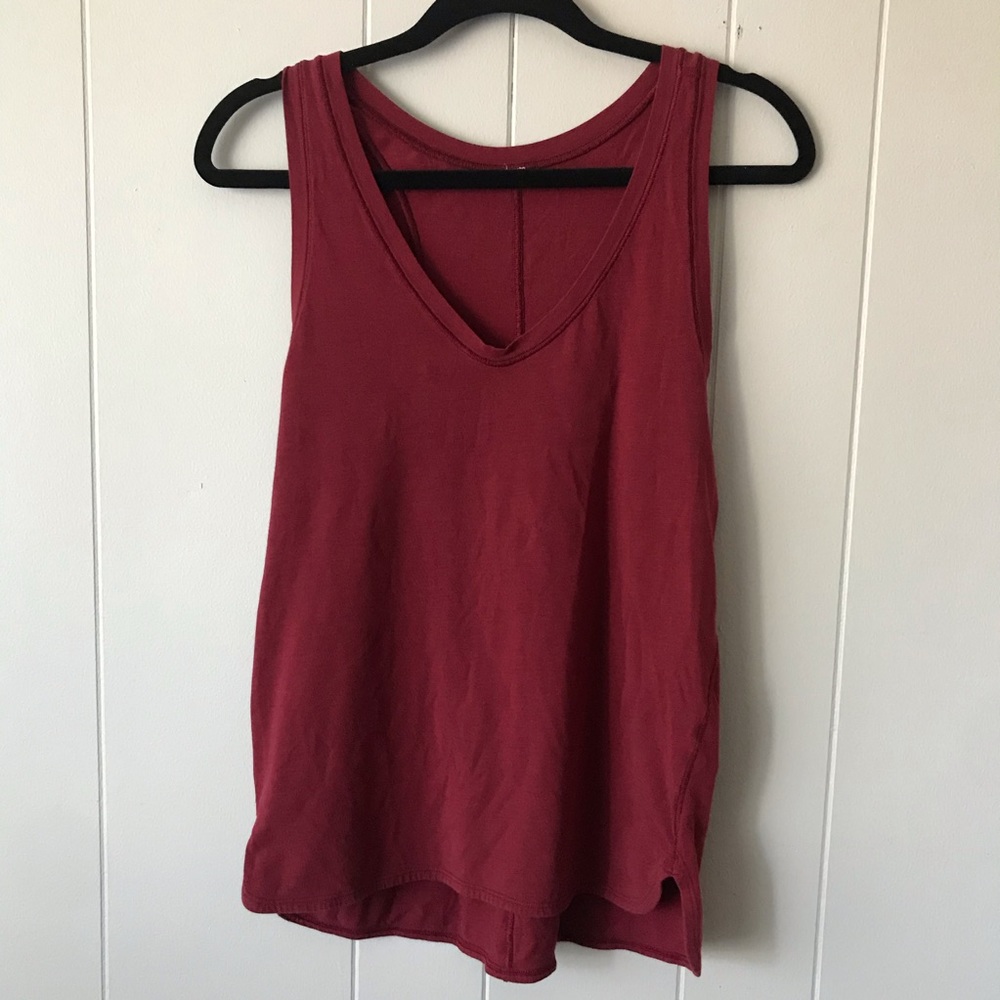 EUC Lululemon Everyday tank. Size 6 maroon
